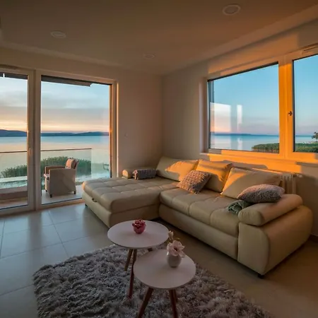 Heaven's Gate 2 شقة Fonyód