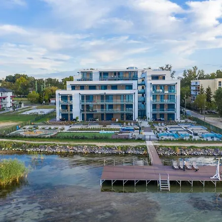 Heaven's Gate 2 شقة Fonyód